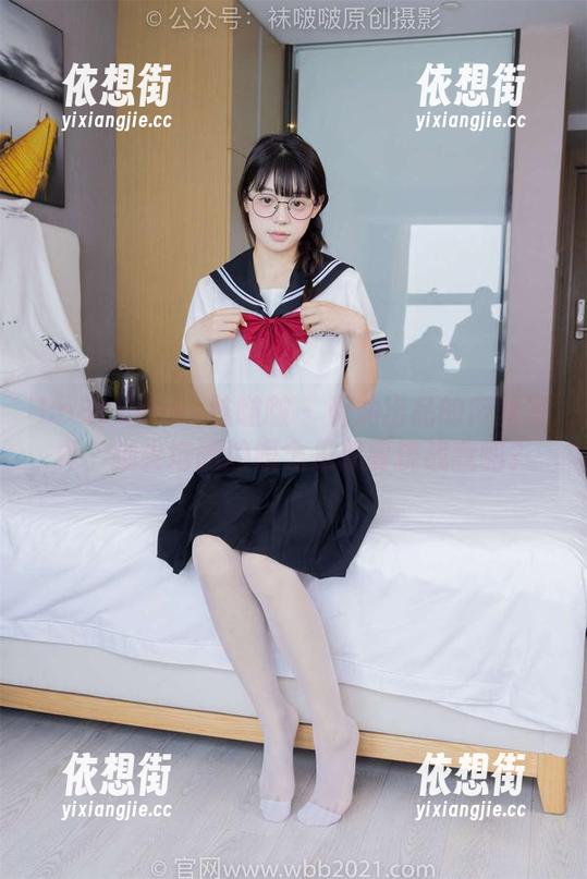 BoBoSocks袜啵啵-奶油 BoBoSocks袜啵啵 - 奶油出品的肉丝写真,脚尖增固的概念是想要挑战我嘛?