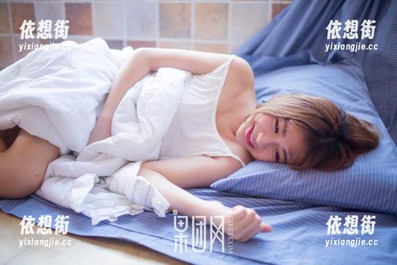 GIRLT果团网-little贝壳喵 GIRLT果团网 - 最新力作!little贝壳喵的美腿分享,随意走过的奇幻时光
