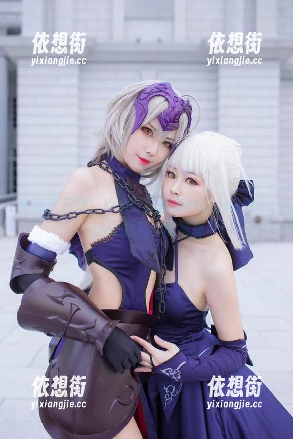 突破次元壁！KaYa萱化身MarinKitagawa的兔女郎写真