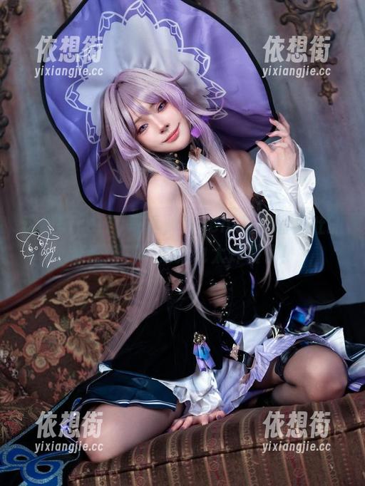 这组Firefly写真，Machi马吉嘴里吐的都是烟花，效果也太炸裂了！
