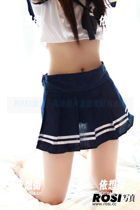 ROSI ROSI泳池,高清照片里的美好与心痒