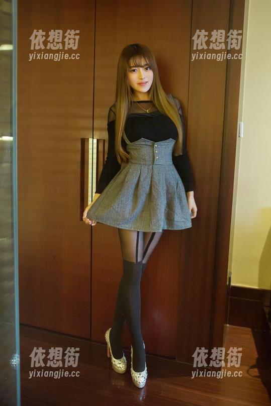 TuiGirl推女郎 - 李七喜私房的油亮美图，不小心闪亮了我的眼睛