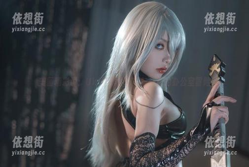 Uki雨季 美图精彩说:Uki雨季的秘书与一天的办公室冒险