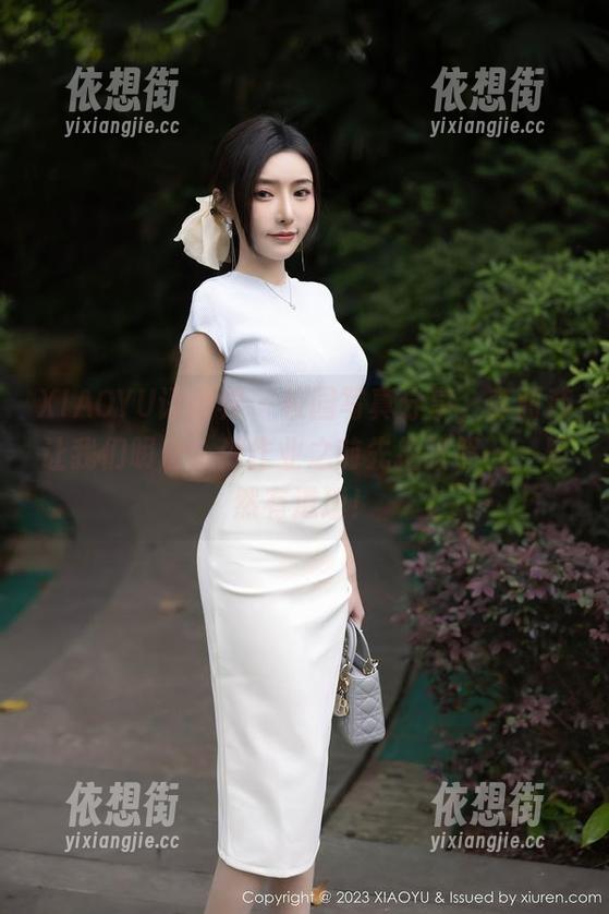 XIAOYU语画界-李丽莎 XIAOYU语画界 - 校园写真分享,李丽莎让我们明白,做作业之前先拍张照——果然有道理!