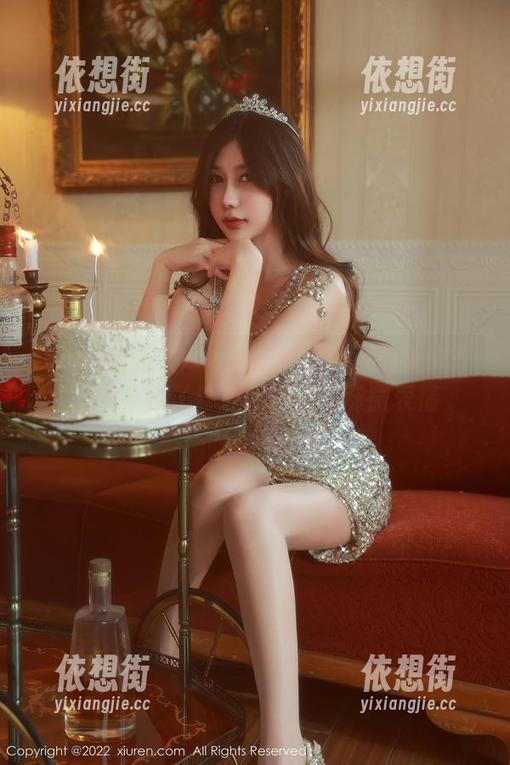 Xiuren秀人网 - 娜露Selena最新作《蕾丝》来了！原图中的趣味微表情