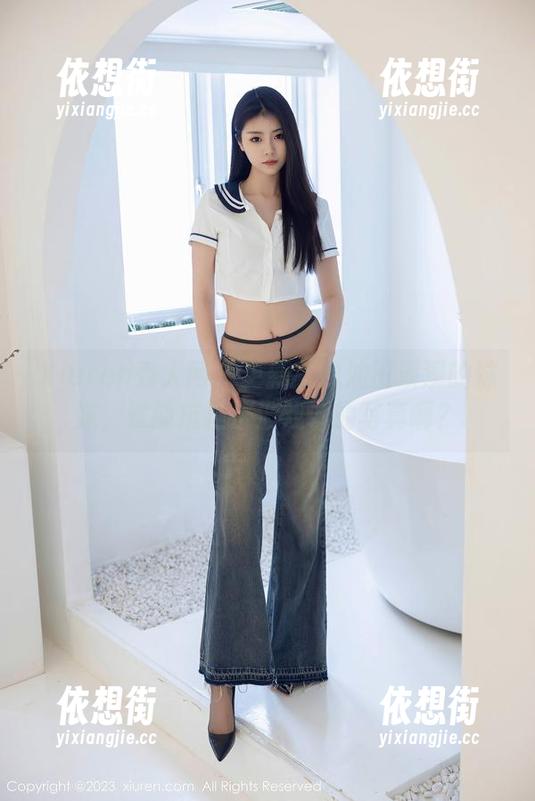 Xiuren秀人网 - 更新就像油田溪溪的妹妹，谁能抗拒这波戏谑的写真啊？