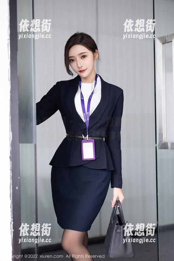 Xiuren秀人网 - 玥儿玥：短裤原图合集，看完我对你说，腿有多重要！