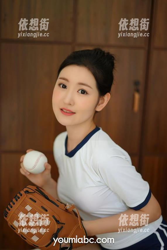 YouMi尤蜜荟 - 夏玲蔓的高跟鞋之旅：能不能把你的注意力从鞋子移开！