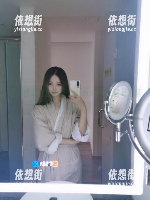最新图册直击心底，eloise软软这是准备一手把我们拉姆介绍给谁呀？