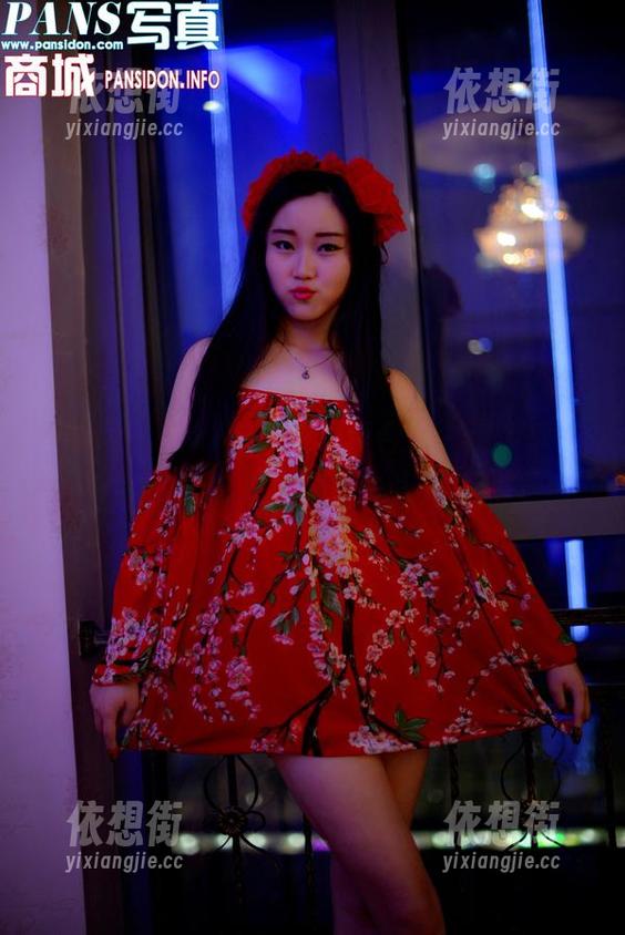 pans - kiki的夏天写真合集，这个季节她的身影总是那么令人难忘。