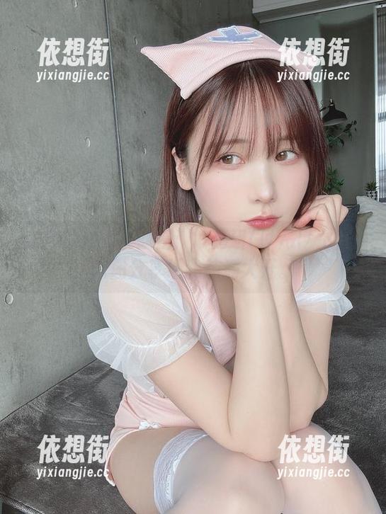 爱宕日和其实就是：けん研(けんけん)的原图分享让我脑洞大开。