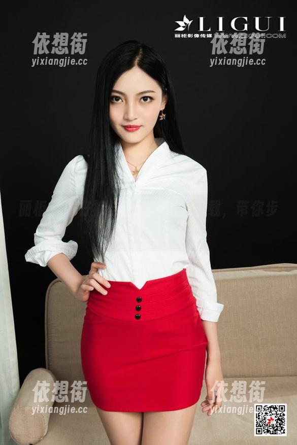 丽柜-然然 丽柜 - 牛仔裤与然然:图包下载,带你步入此二重世界