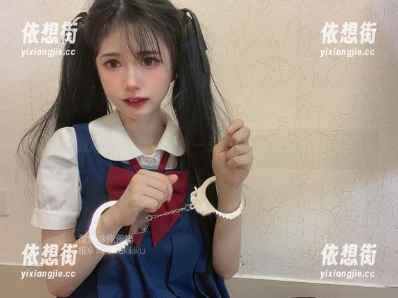 倦倦喵 倦倦喵随笔:我的女友,一张高清原图就藏了秘密。