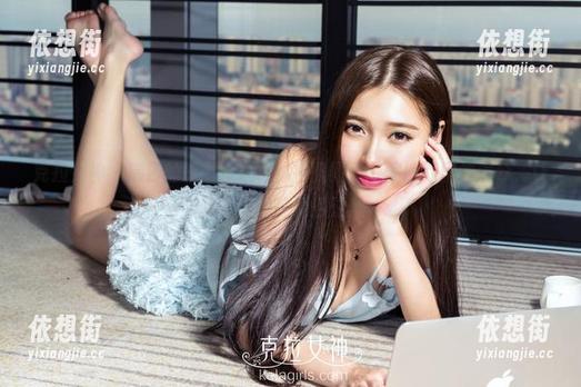 克拉女神-瑞莎 克拉女神 - 瑞莎的原图,一件体操服而已,偏偏戏剧性满分,让我又想起曾经的时光。