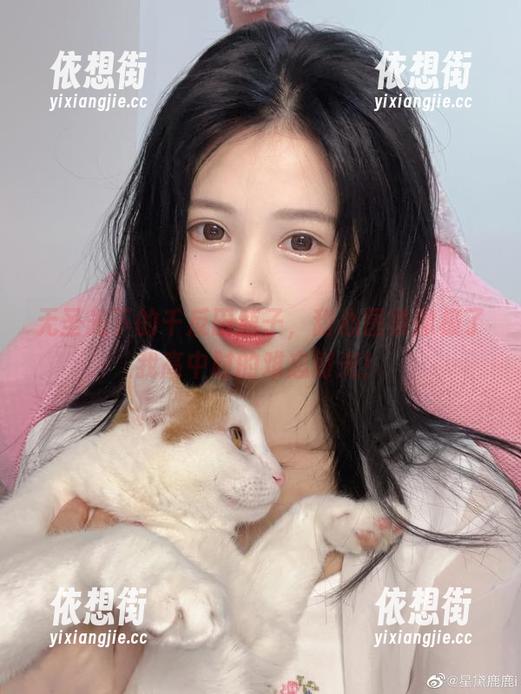 无圣光下的千反田鹿子，甜心图集像极了我高中时的难忘时光！