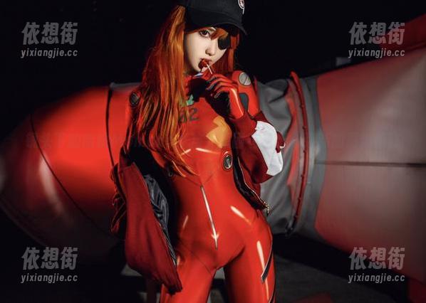 南桃Momoko 镜头下的南桃Momoko女孩,原图有着历久弥新的更新韵味。