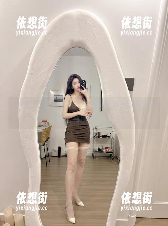 微密圈 - 最新收藏，周妍希的海滩风光好像能跑到脑海里旅行