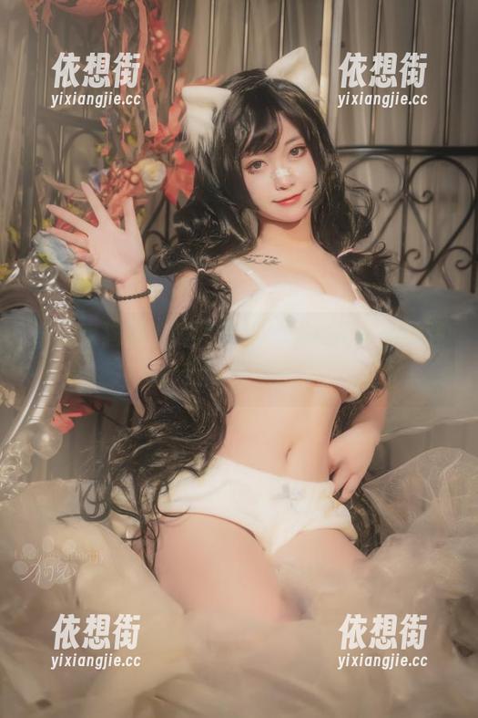 奇行家狗崽的照片合集，机械修女那种骚气，我认为太绝了！