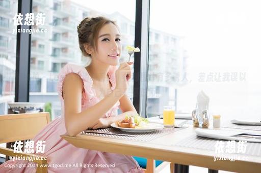 推女神-Lee小棠 推女神 - Lee小棠清纯系列:福利图片有多诱人,差点让我误以为自己是摄影师。