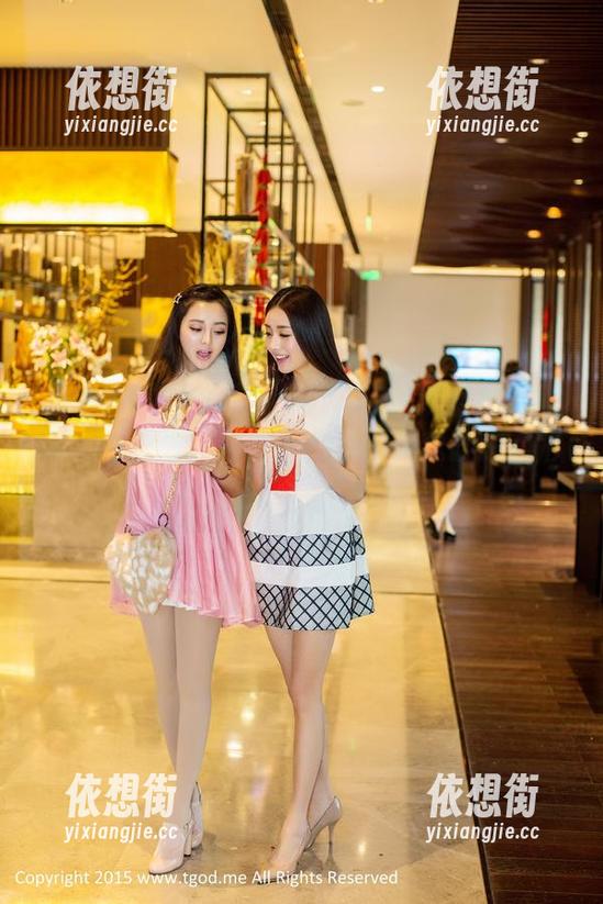 推女神 - 看着欧尼anne在婚纱里轻舞飞扬，原图里那种气氛，问题是我该怎么形容？