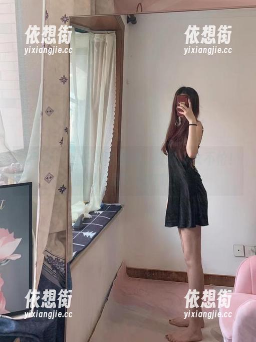 微密圈 - 腿长就该放肆，提袜少女不怕！原图下载趁热打铁！