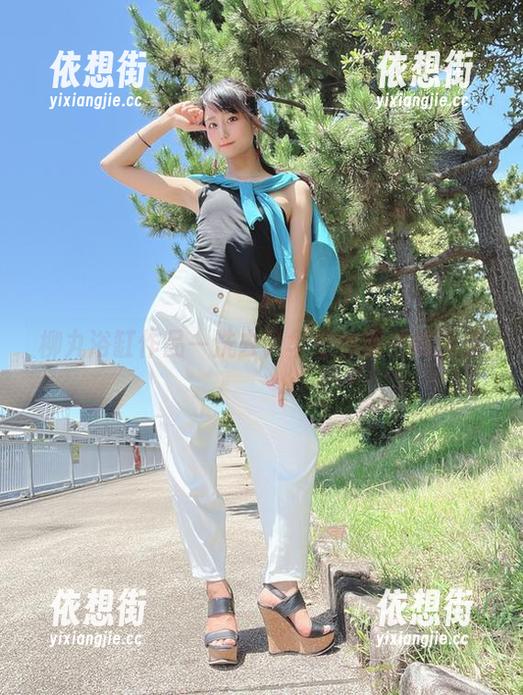 柳丸浴缸作品—洗去铅华后的那一抹清凉