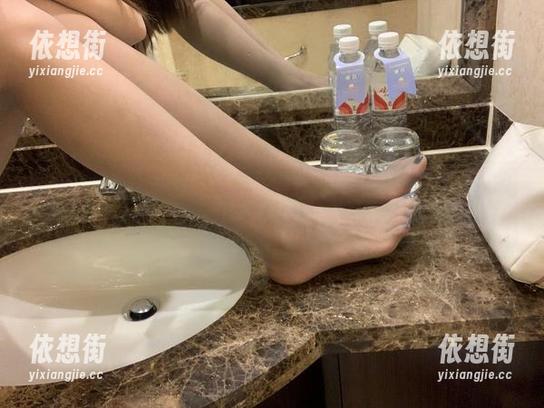微密圈 - 快来检查下桃脱了的泳衣图集，有没有漏掉的下载链接啊！