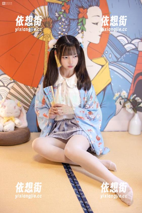森萝财团 森萝财团精选白丝合集,带你跑到初恋的“外场”~