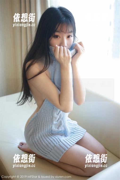 模范学院 - 天台上的李颖煊baby：高清图片记录每一个轻松时刻