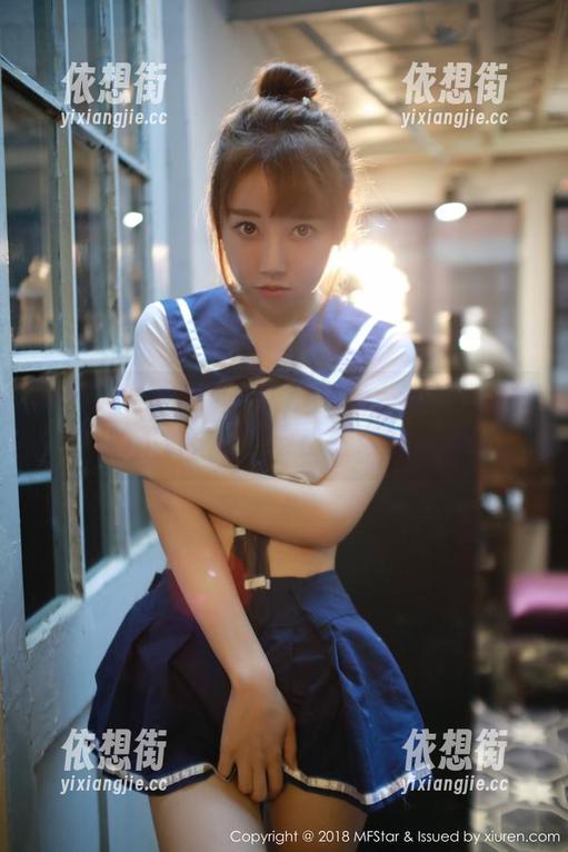 模范学院 - 更新！蒋小静Jessica和白衬衫的不解之缘，穿出生活的小幽默