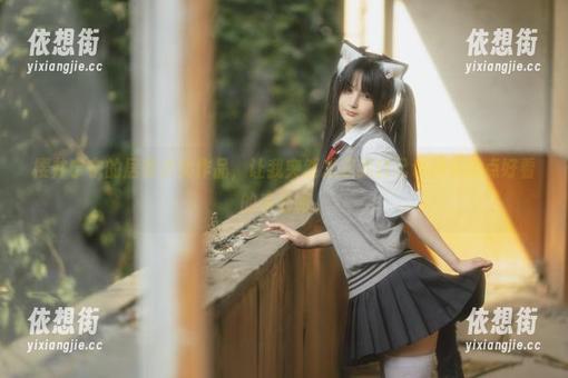 樱井宁宁的居家少女作品，让我突然想起我自己也得多穿点好看的家居服。