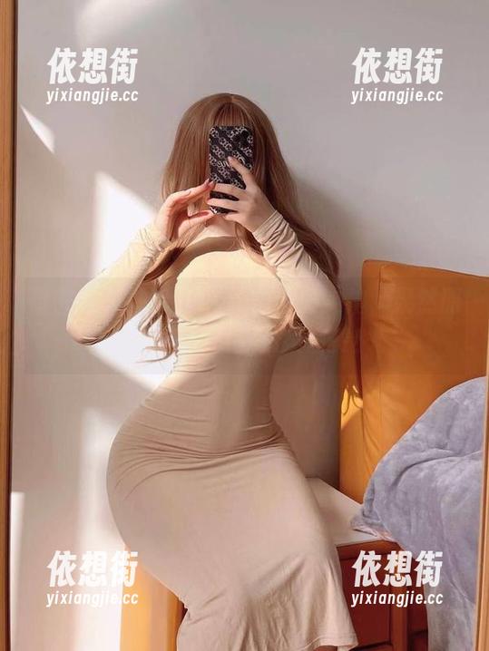 微密圈 - 禅雨儿Lynne校服实拍，果然原图有料，资源必须点赞！