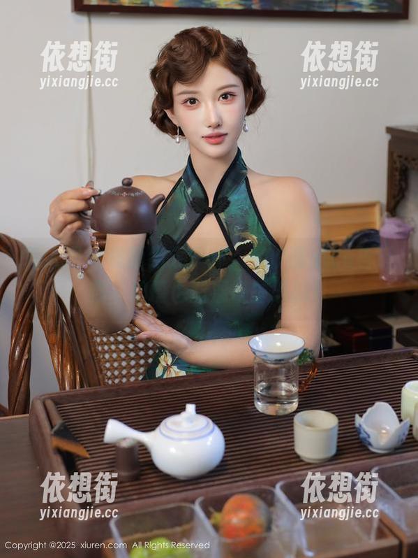秀人网 - 资源约会户外，奈汐酱nice告诉你，拍摄也能混搭些恶搞！