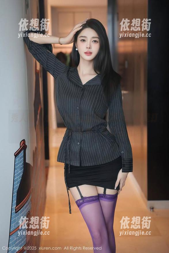秀人网 - 小绵绵的礼服精选图片，像是打开了新大陆的宝箱，真让人沉醉