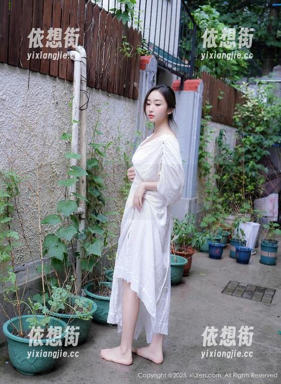 秀人网 - 午夜疯狂对决：徐莉芝Botty婚纱美图在线，给我个快照，我照亮整夜！