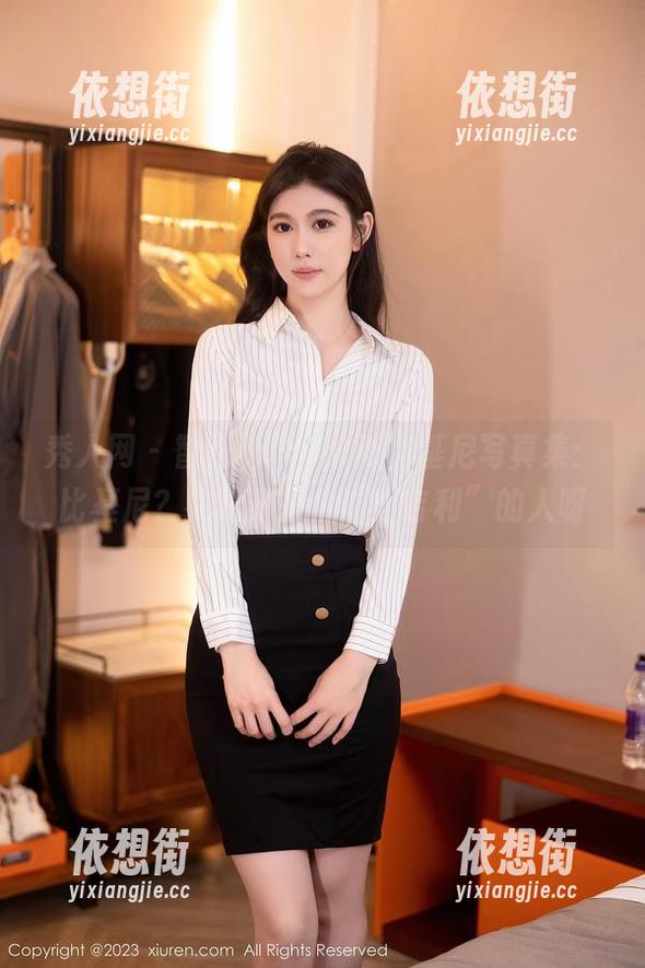 秀人网-智恩baby 秀人网 - 智恩baby最新比基尼写真集:比基尼?我最多是个“比吉利”的人呀