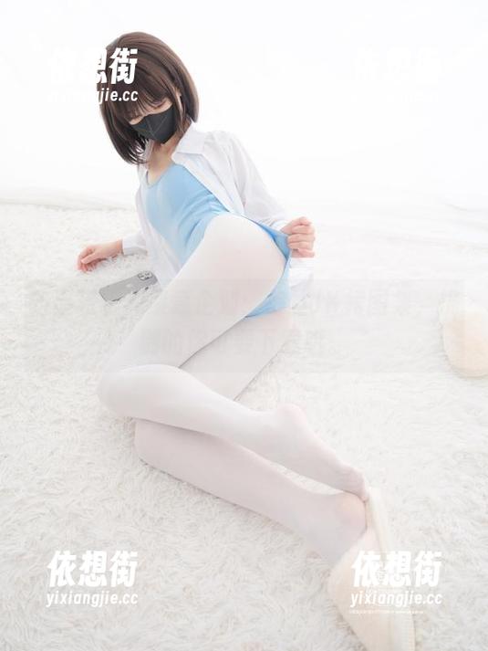 略显粗糙的紧急企划：棕丝JK裙图集，挑剔的你可要下载哦。