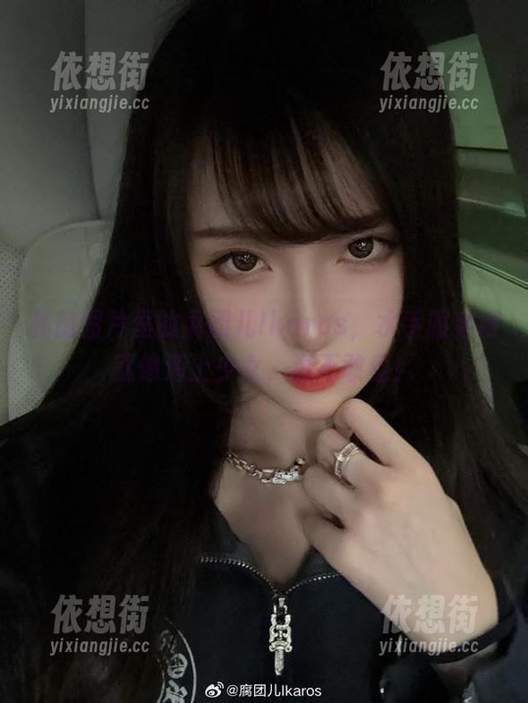 私房图片里的腐团儿Ikaros，水手服穿得就像海上少女，真不敢看！