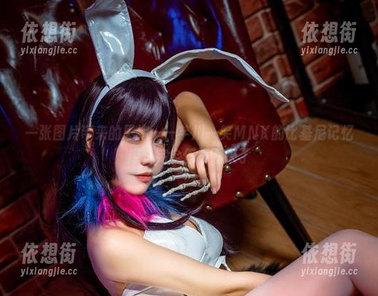 芊川一笑MNK 一张图片带来的思绪——芊川一笑MNK的比基尼记忆库,完全停不下来了