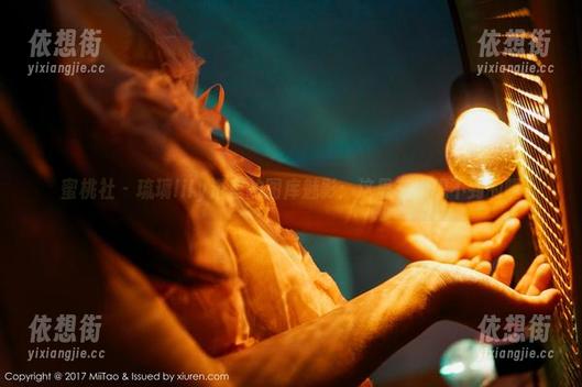 蜜桃社 - 琉璃lily浴室的图库魅影：这里有你想不到的喔