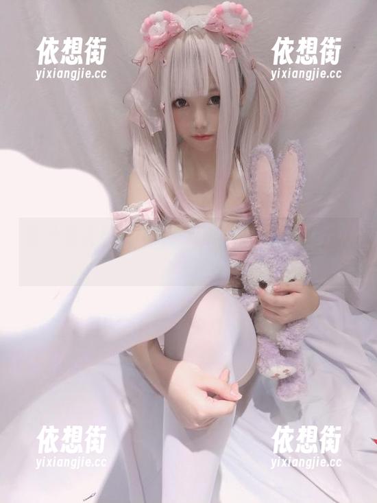 蜜汁猫裘 蜜汁猫裘最新写真更新:自拍技术再升级!