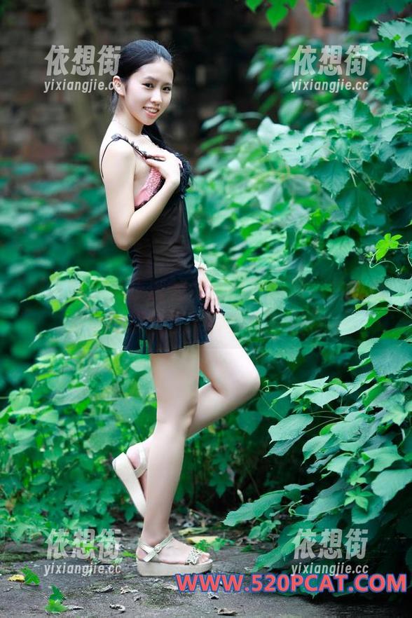 轰趴猫 - 苏小暖的灰丝高清图册，仿佛透过屏幕撩动了某种禁忌的期待。