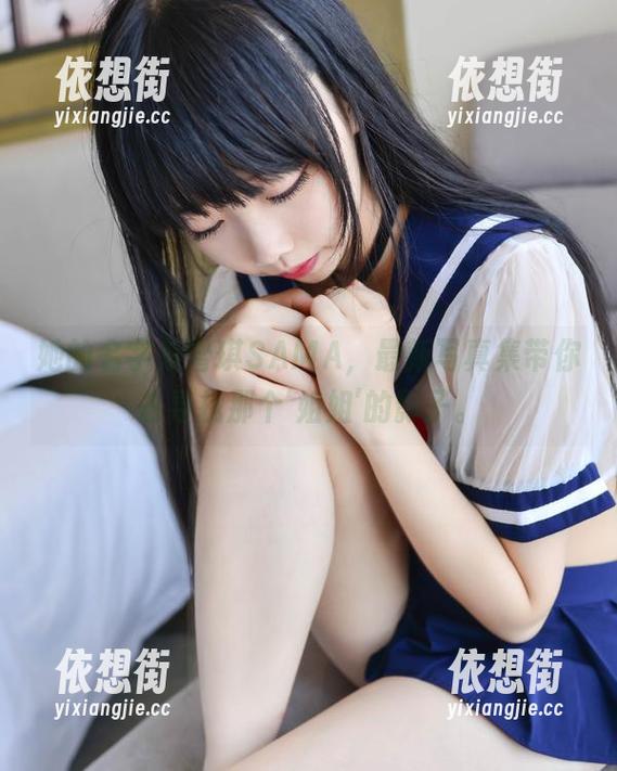 她的名字是雪琪SAMA，最新写真集带你去寻找那个'姐姐'的影子。