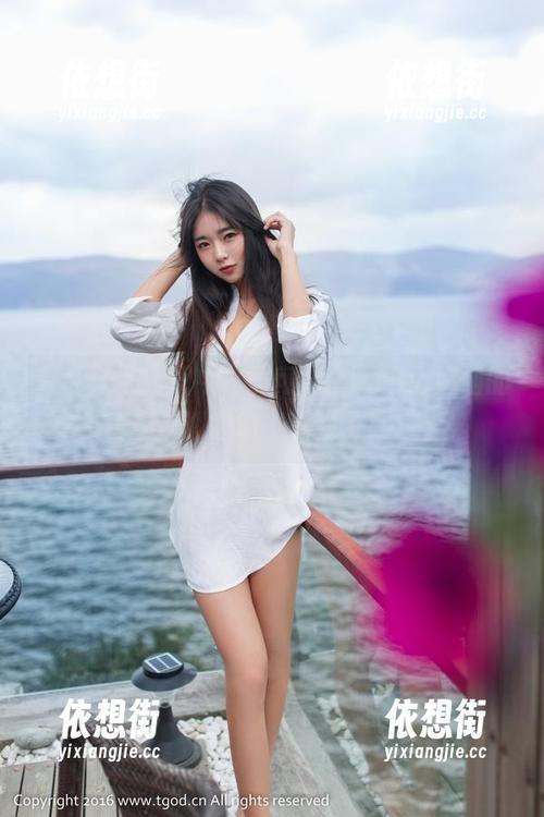 青豆客 - 套图中，黄可christine姐姐的反派魅惑，我服了！