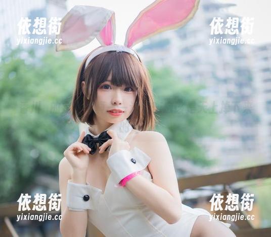 香川澪的定制写真——这臀恋应该是天上掉下来的吧？